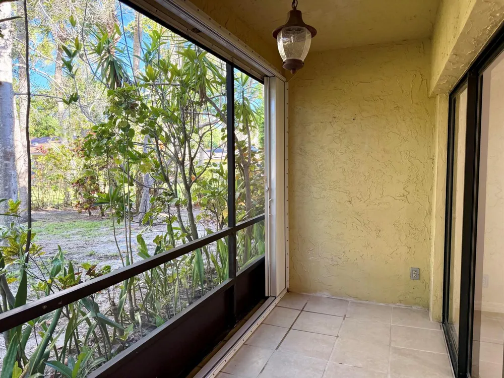 400 18th Street #B4 Vero Beach, FL 32960