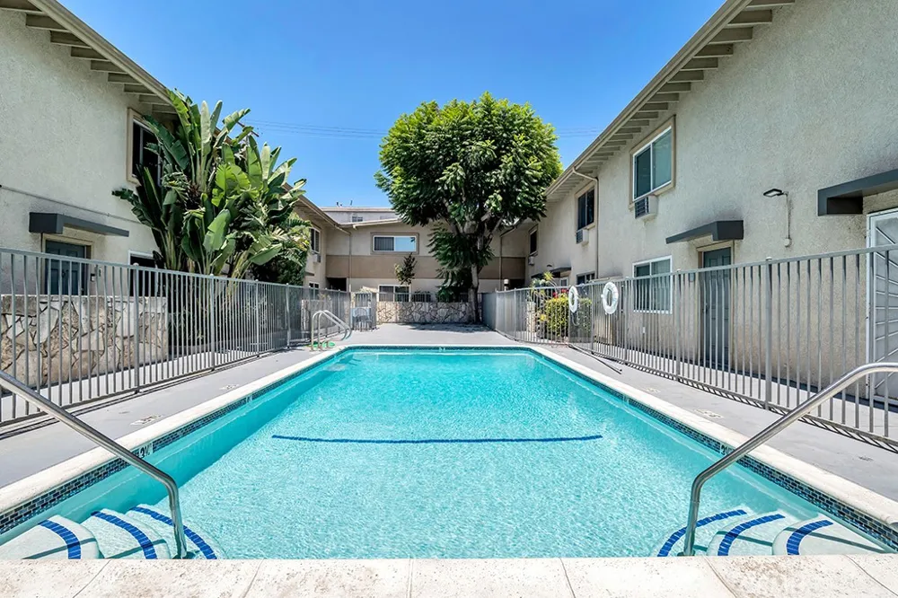 1620 San Fernando #52 Burbank, CA 91504