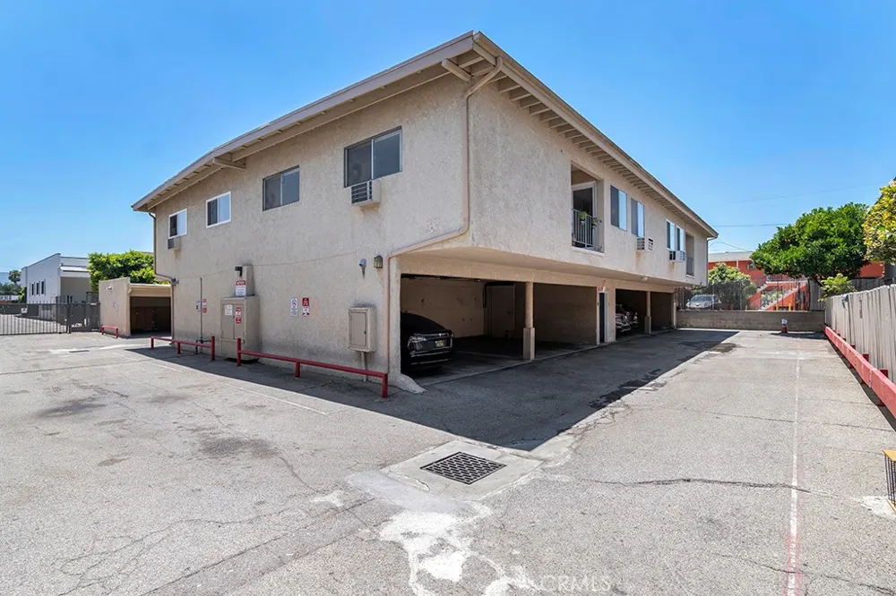 1620 San Fernando #52 Burbank, CA 91504