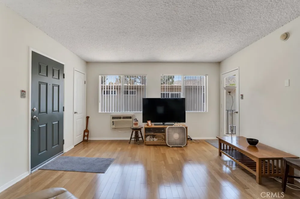 1620 San Fernando #52 Burbank, CA 91504