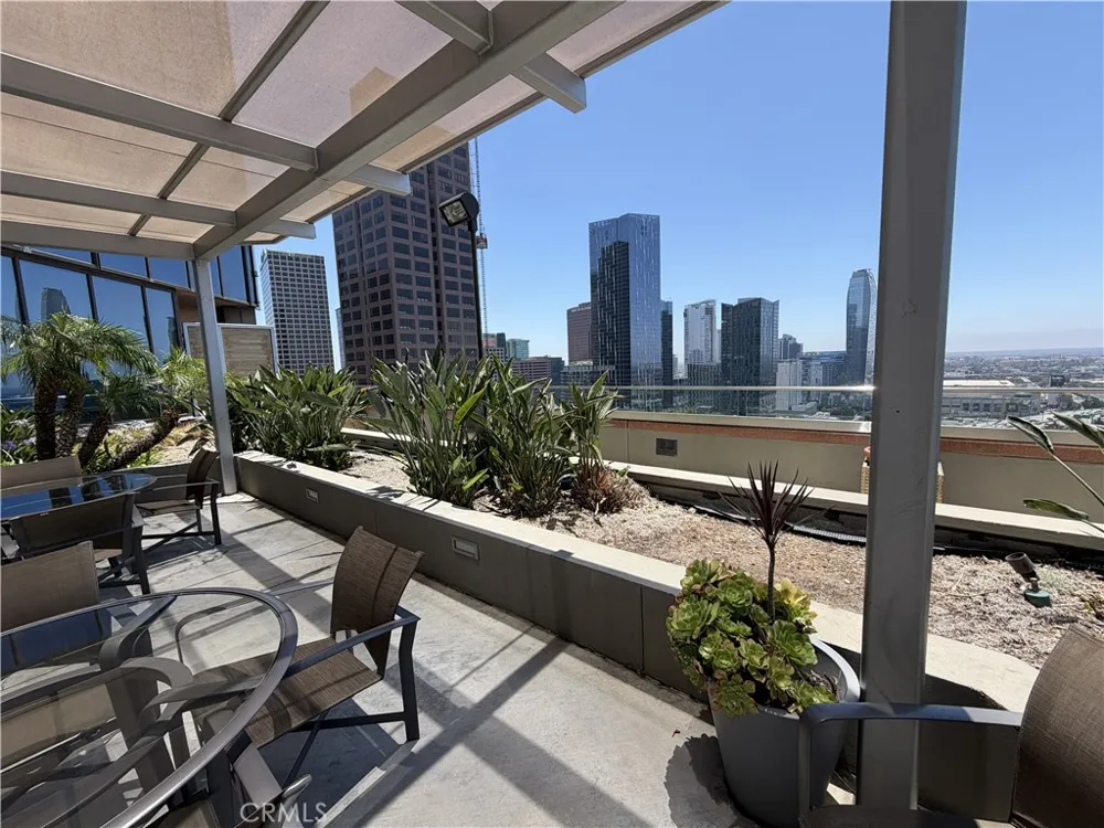 1100 Wilshire #2901 Los Angeles, CA 90017
