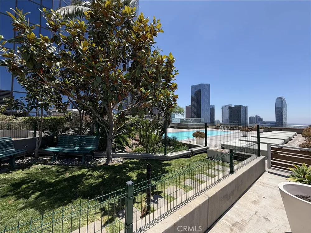 1100 Wilshire #2901 Los Angeles, CA 90017
