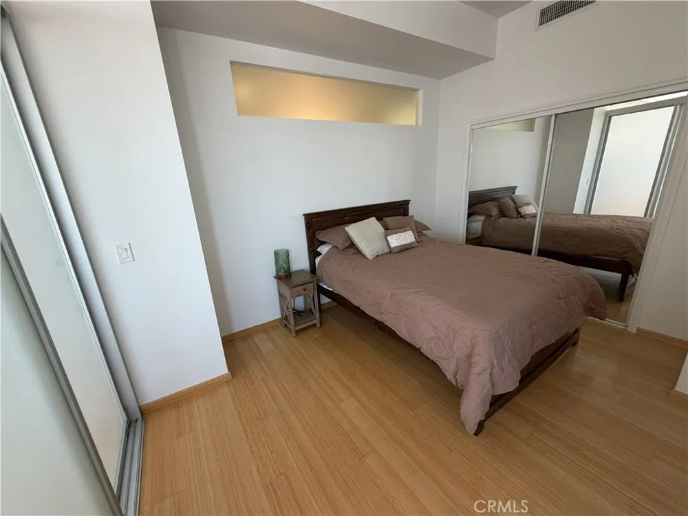 1100 Wilshire #2901 Los Angeles, CA 90017