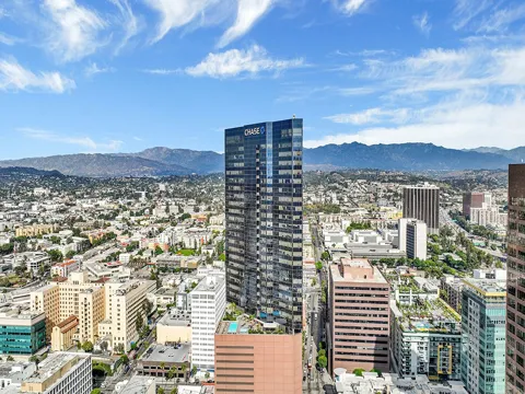 1100 Wilshire #2901