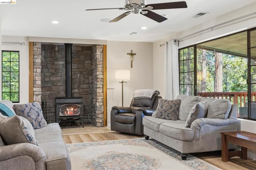 24882 Bottini Apple Ranch Rd Mi Wuk Village, CA 95346
