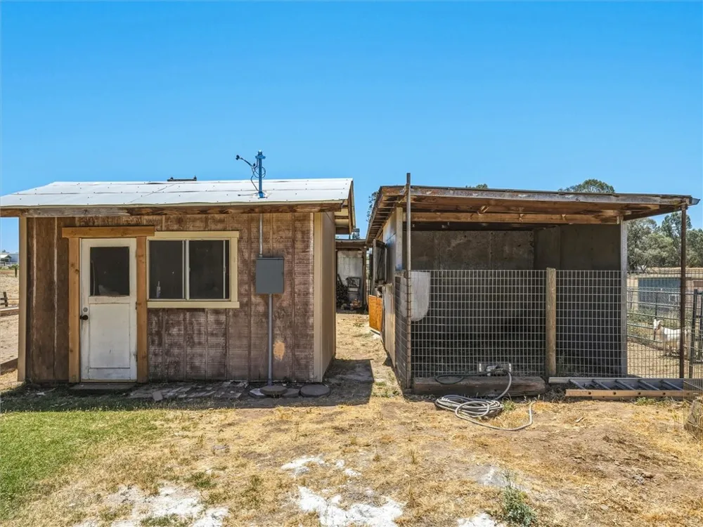 30664 Donald Avenue Madera, CA 93636