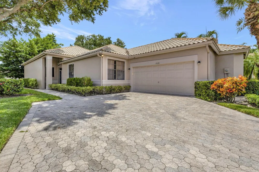 4528 Barclay Fair Way Lake Worth, FL 33449