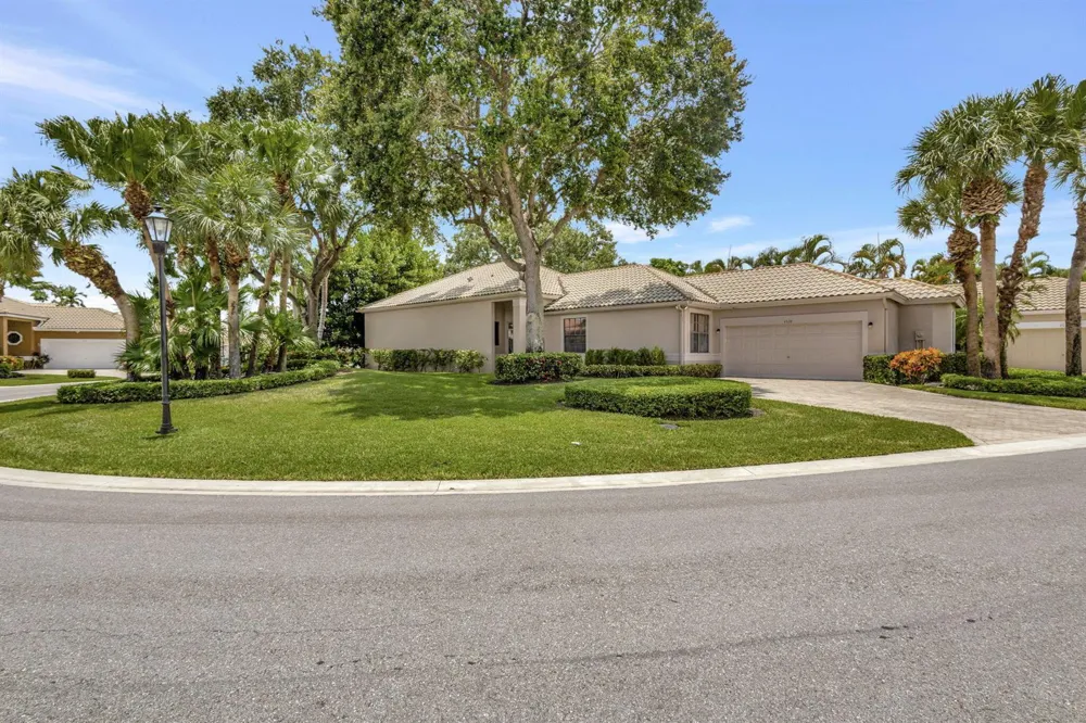 4528 Barclay Fair Way Lake Worth, FL 33449