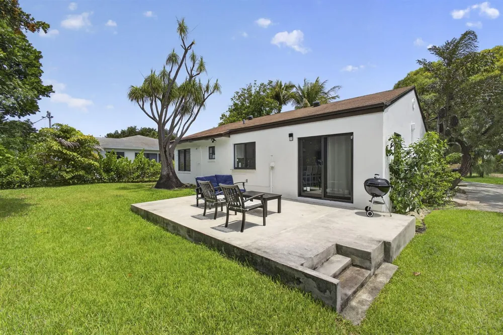 1875 Ridge Road Juno Beach, FL 33408