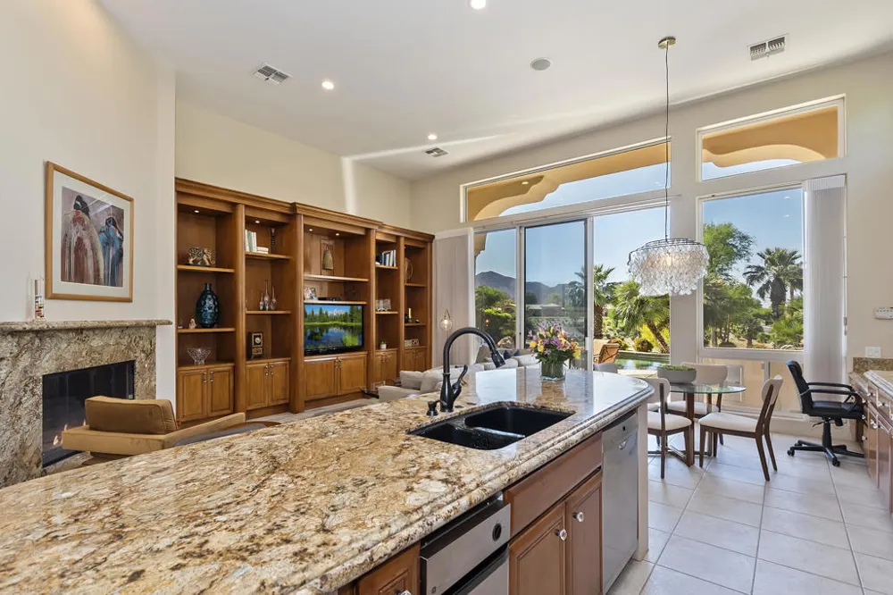 48245 Vista Calico La Quinta, CA 92253