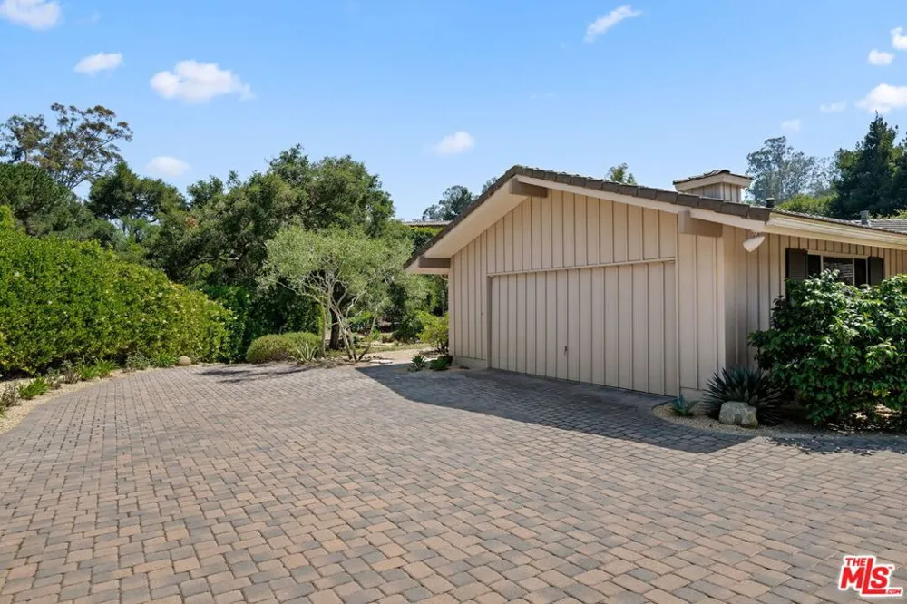 1163 Camino Viejo Road Santa Barbara, CA 93108