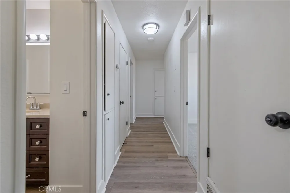 988 Laurel Lindsay, CA 93247