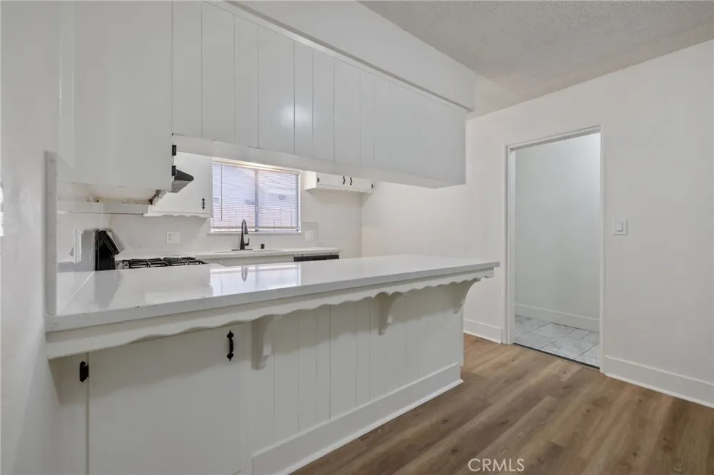 988 Laurel Lindsay, CA 93247