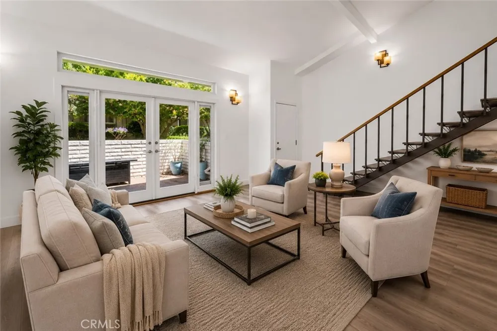 824 Via Alhambra #D Laguna Woods, CA 92637