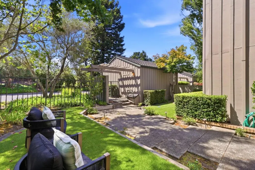 2941 Belmont Woods Way Belmont, CA 94002