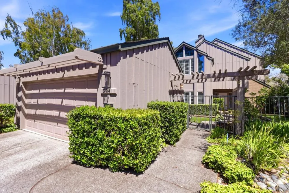2941 Belmont Woods Way Belmont, CA 94002