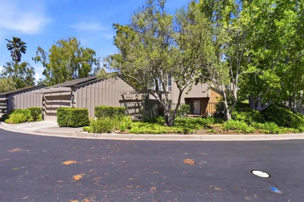 2941 Belmont Woods Way Belmont, CA 94002