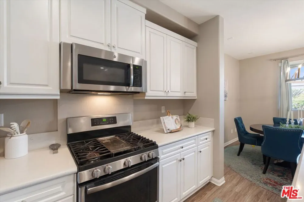 14860 Nordhoff Street Panorama City, CA 91402