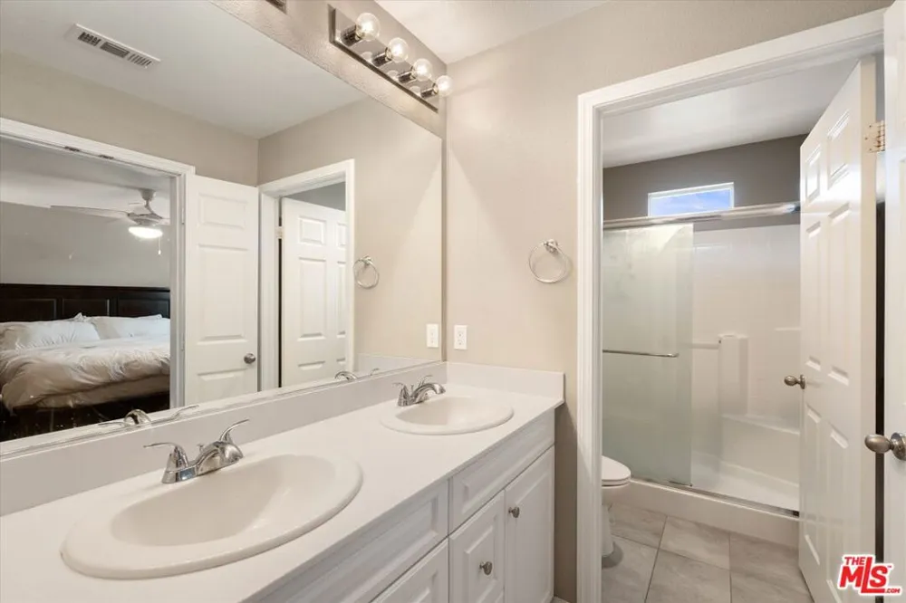14860 Nordhoff Street Panorama City, CA 91402