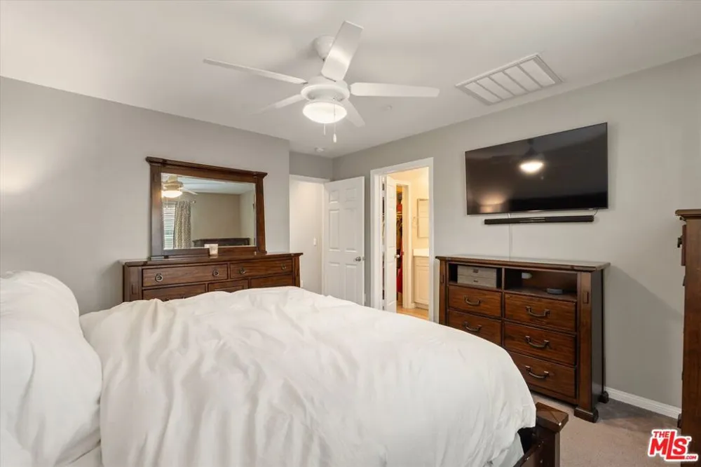 14860 Nordhoff Street Panorama City, CA 91402