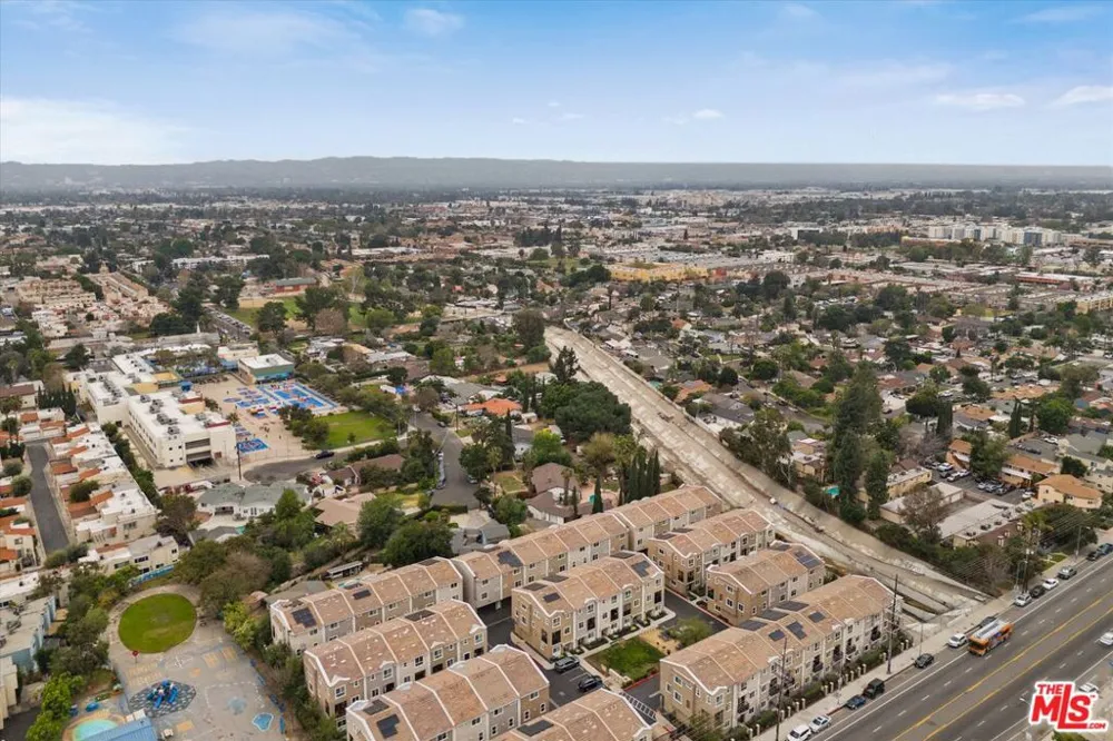 14860 Nordhoff Street Panorama City, CA 91402
