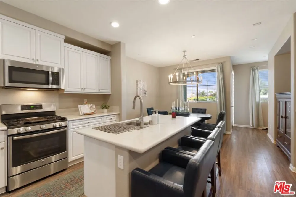 14860 Nordhoff Street Panorama City, CA 91402