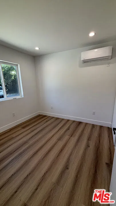 2437 Centinela Avenue #apt 11 Santa Monica, CA 90405