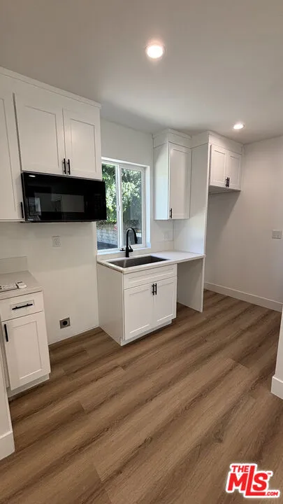 2437 Centinela Avenue #apt 11 Santa Monica, CA 90405