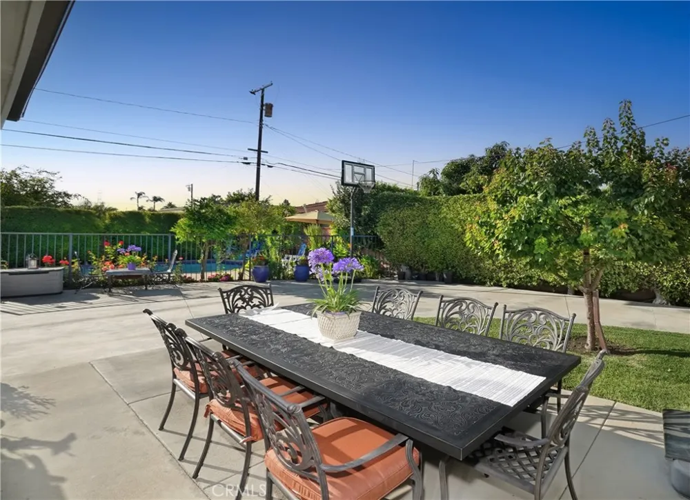 10011 Wiley Burke Downey, CA 90240