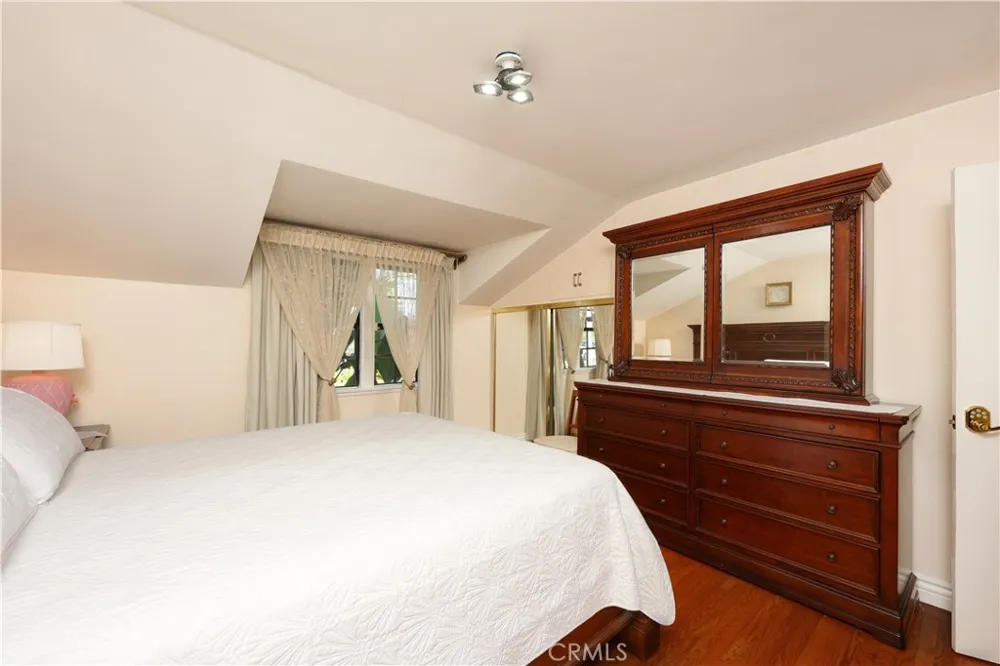 10011 Wiley Burke Downey, CA 90240