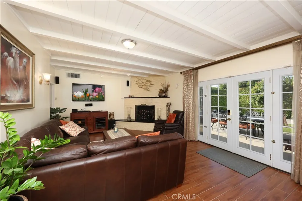 10011 Wiley Burke Downey, CA 90240