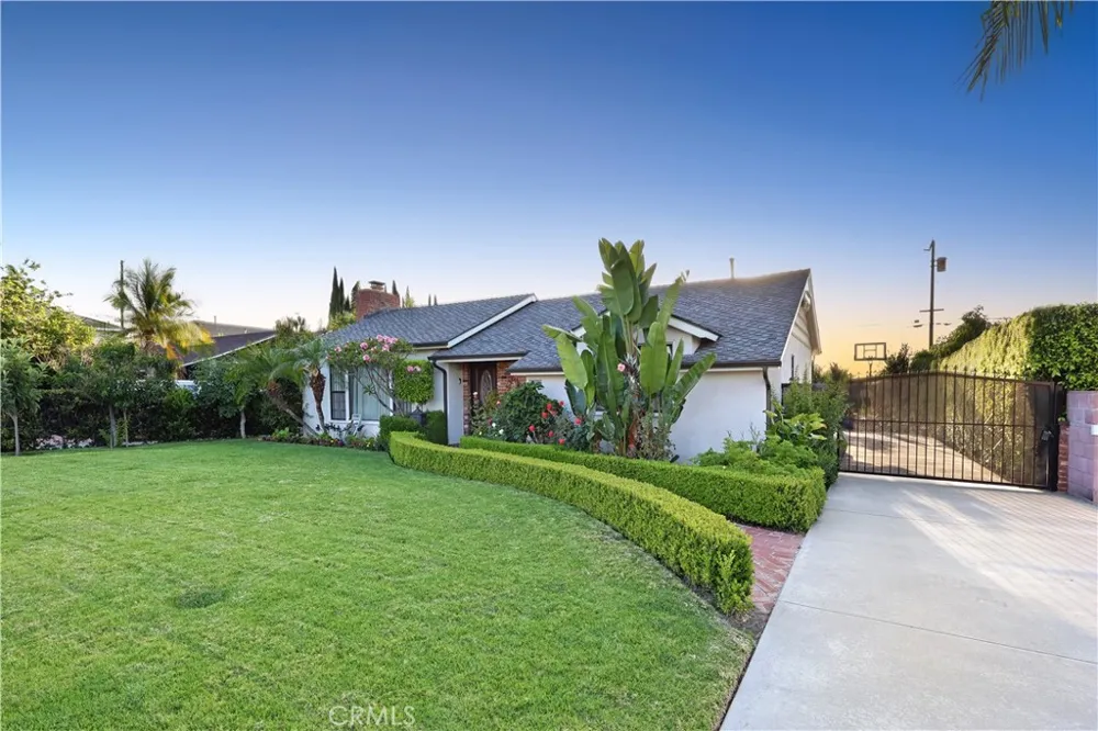 10011 Wiley Burke Downey, CA 90240