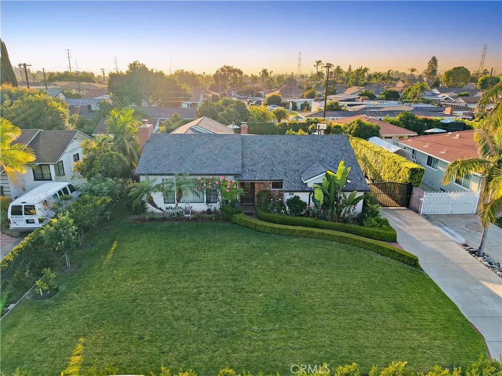 10011 Wiley Burke Downey, CA 90240
