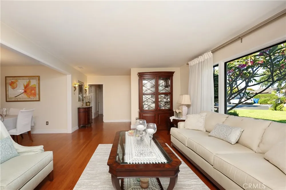 10011 Wiley Burke Downey, CA 90240