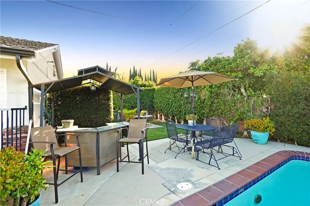 10011 Wiley Burke Downey, CA 90240