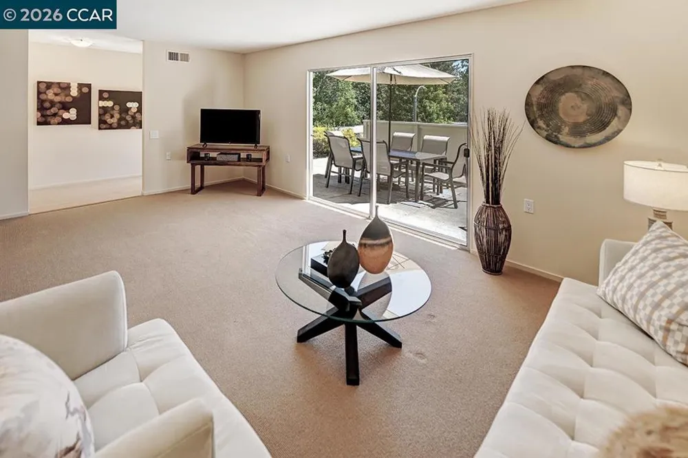 2223 Tice Creek Dr #2 Walnut Creek, CA 94595