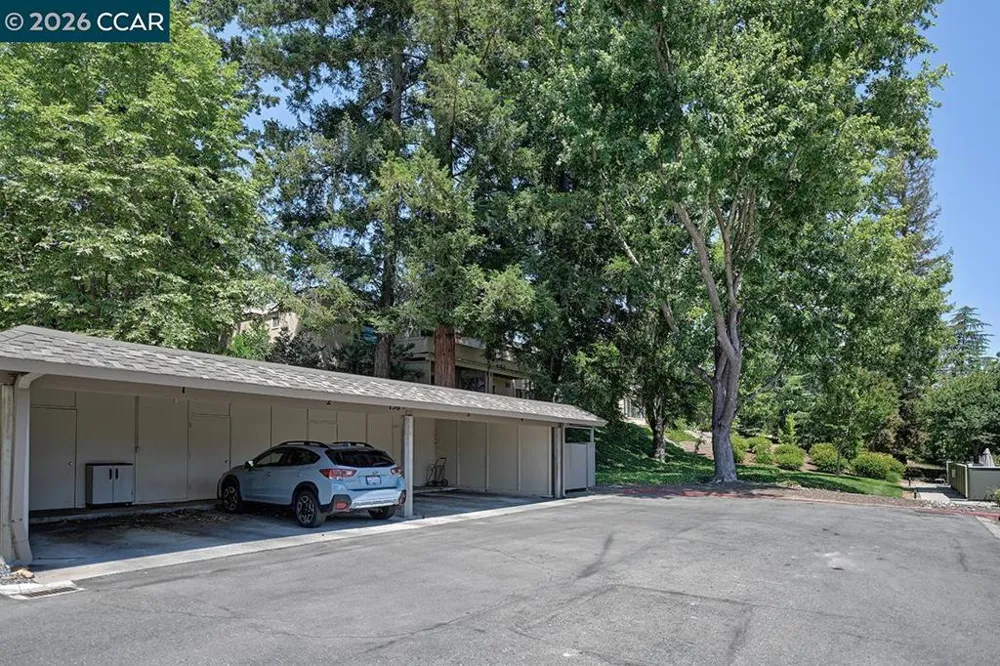2223 Tice Creek Dr #2 Walnut Creek, CA 94595