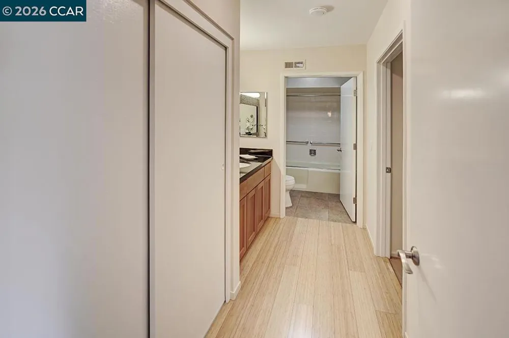 2223 Tice Creek Dr #2 Walnut Creek, CA 94595