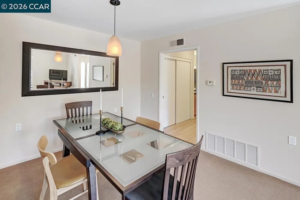 2223 Tice Creek Dr #2 Walnut Creek, CA 94595