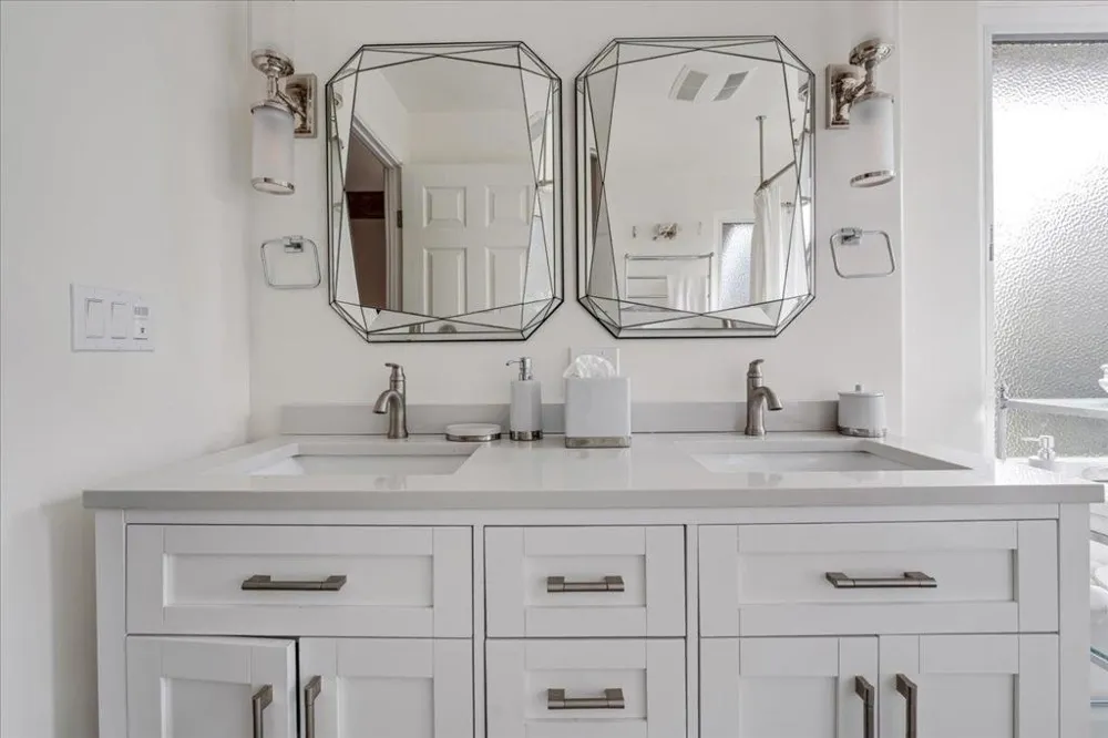 957 Syida Drive Pacific Grove, CA 93950