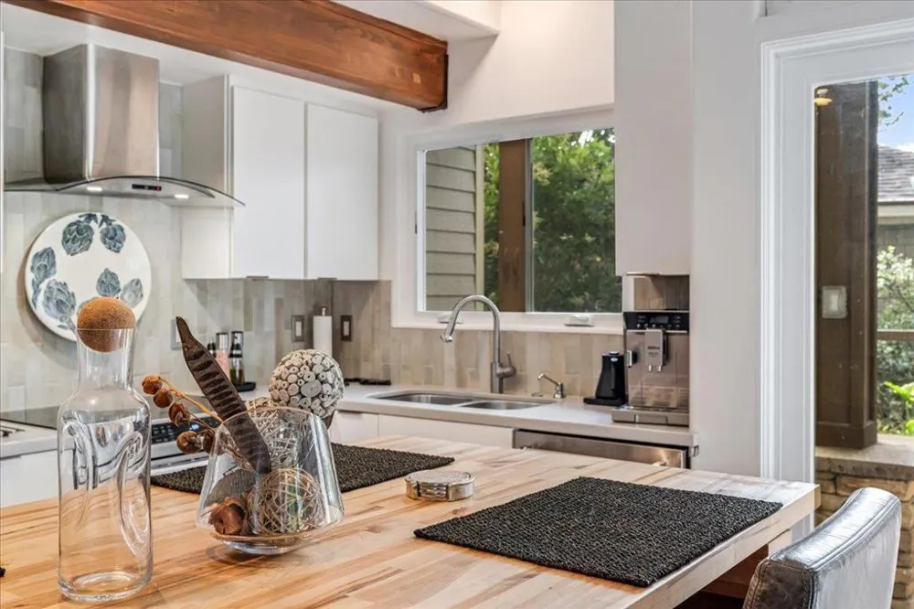 957 Syida Drive Pacific Grove, CA 93950
