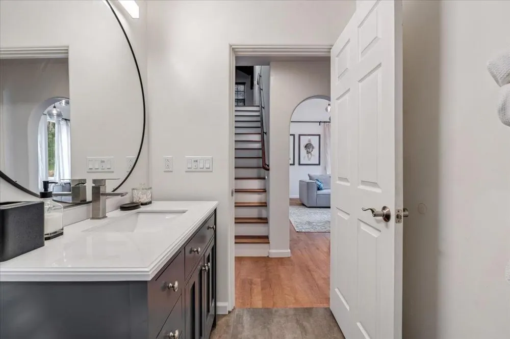 957 Syida Drive Pacific Grove, CA 93950