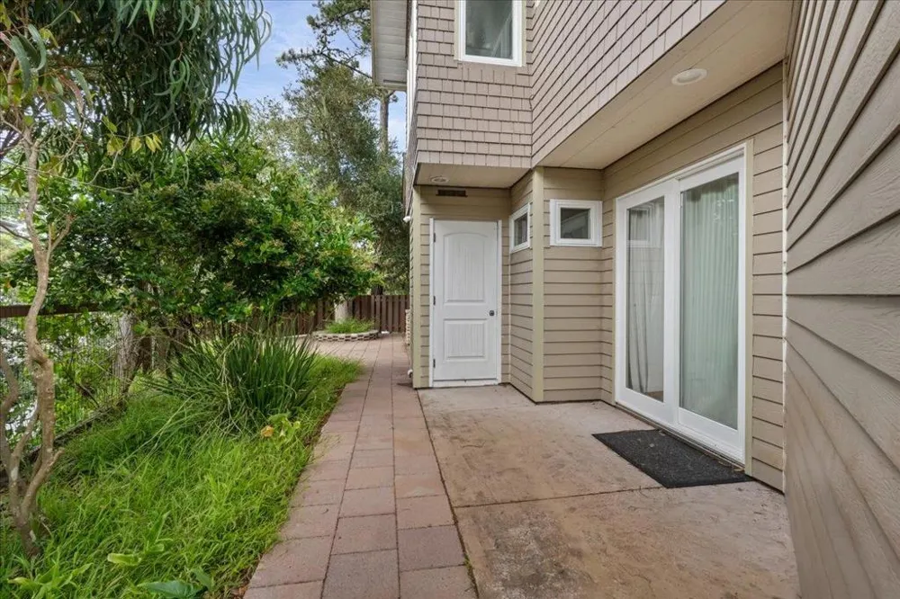 957 Syida Drive Pacific Grove, CA 93950