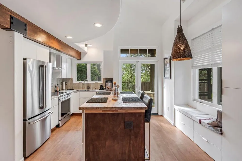 957 Syida Drive Pacific Grove, CA 93950