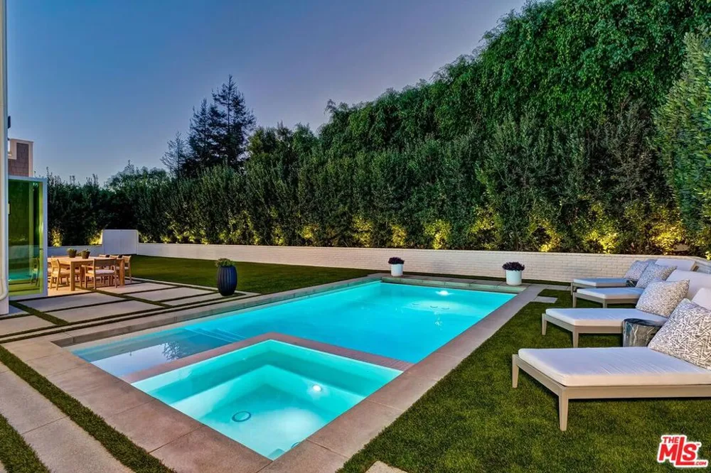 1675 San Remo Drive Pacific Palisades, CA 90272