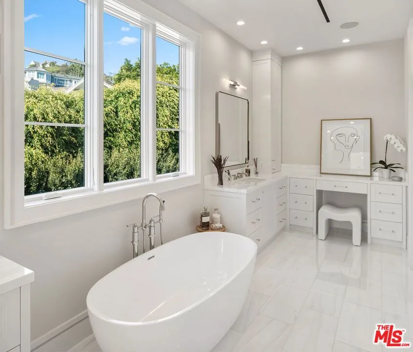1675 San Remo Drive Pacific Palisades, CA 90272