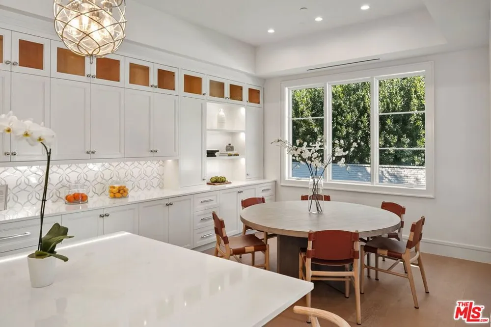 1675 San Remo Drive Pacific Palisades, CA 90272