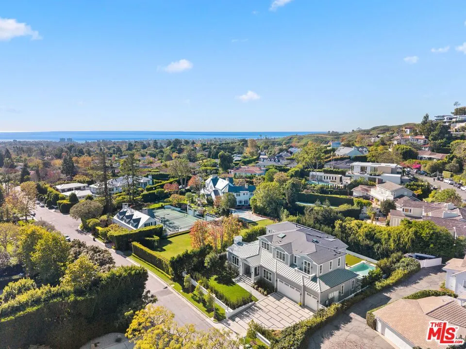 1675 San Remo Drive Pacific Palisades, CA 90272