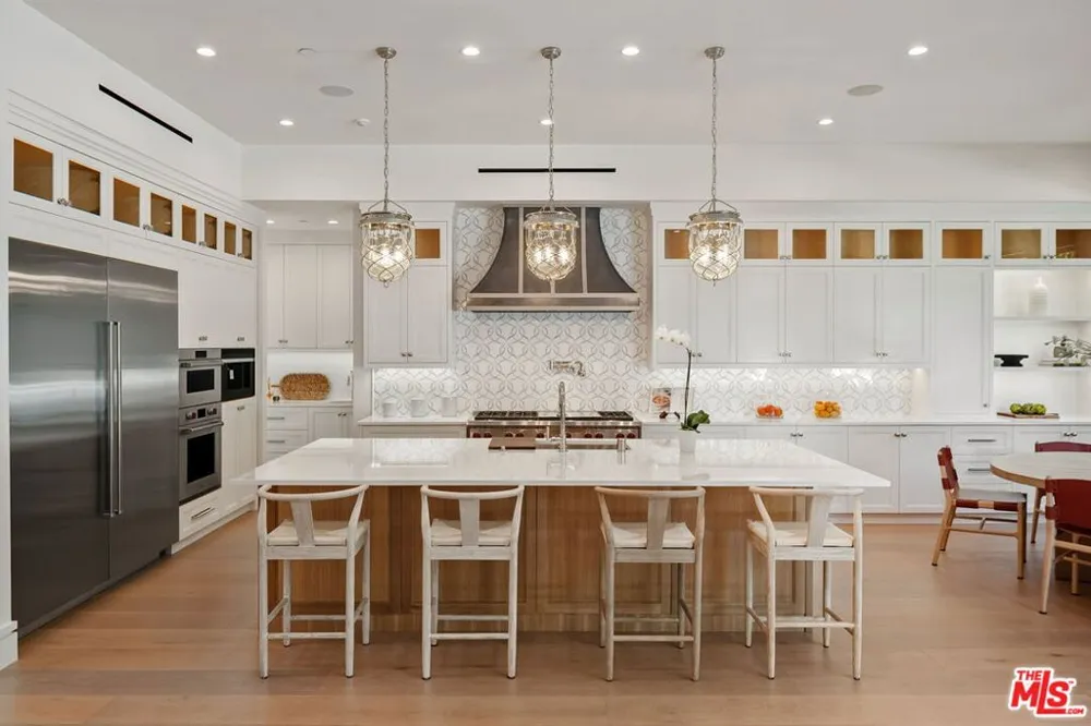 1675 San Remo Drive Pacific Palisades, CA 90272