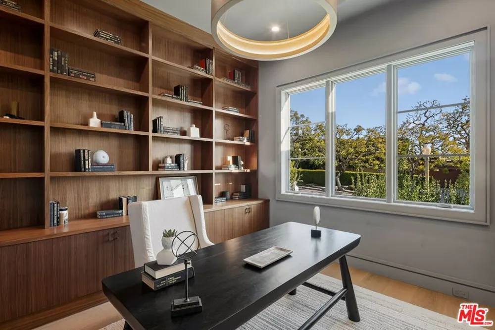 1675 San Remo Drive Pacific Palisades, CA 90272
